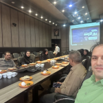 نشست صمیمی رئیس دانشکده فن آوری های نوین پزشکی با کارکنان به مناسبت روز کارمند
